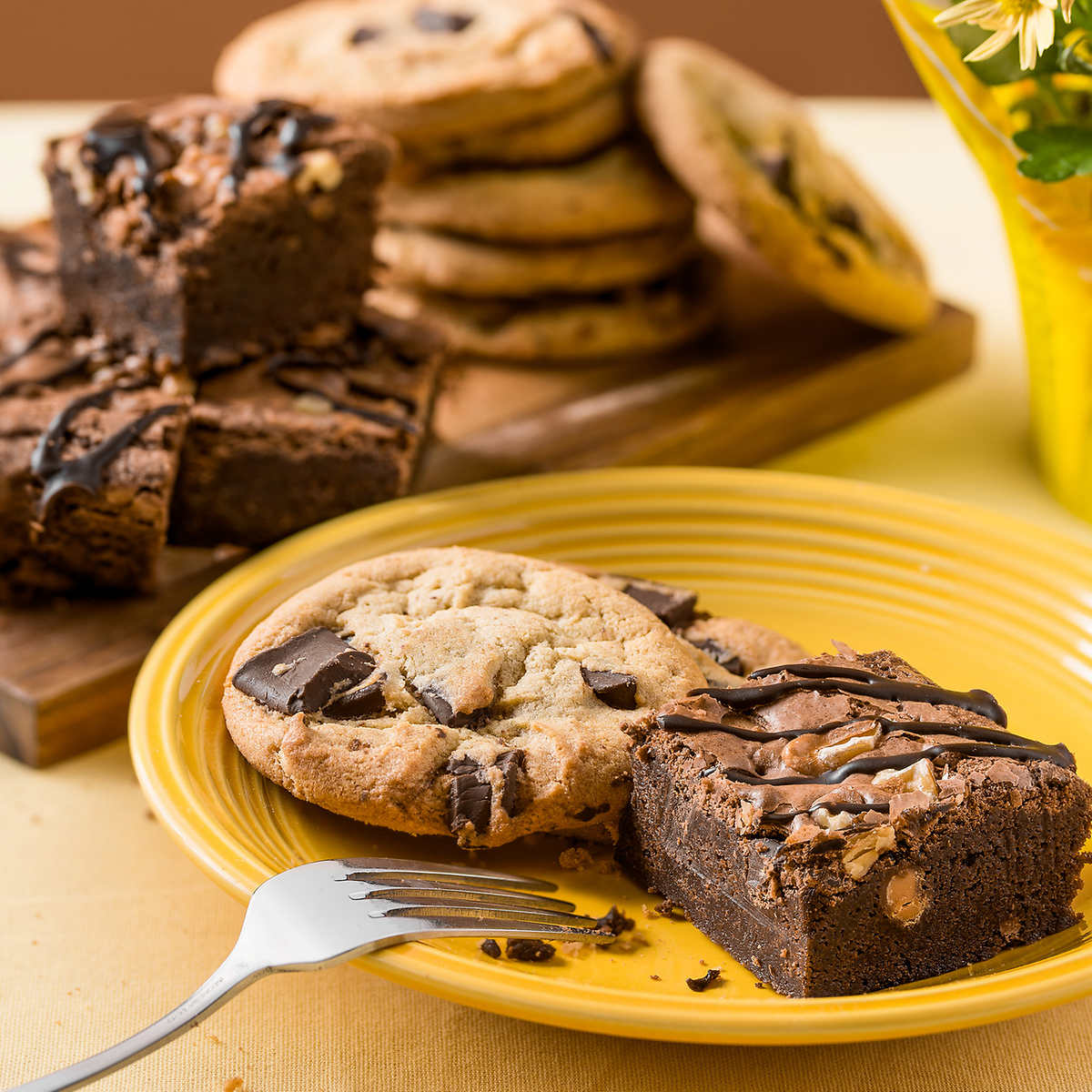 David's Cookies Brownie and Cookie Combo Pack